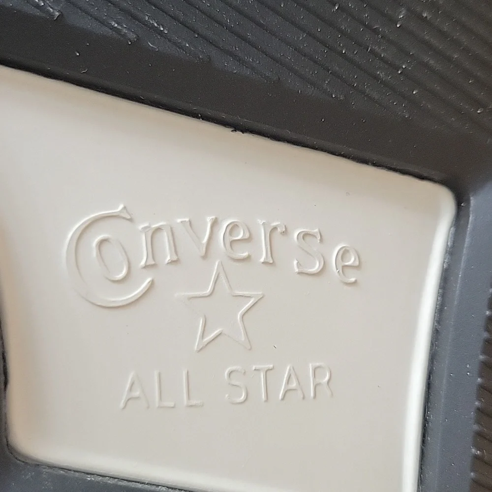 Converse High Top Brand new in the box no lid authentic.